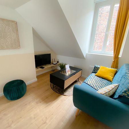 Le Temple 2 Apartment Calais Bagian luar foto