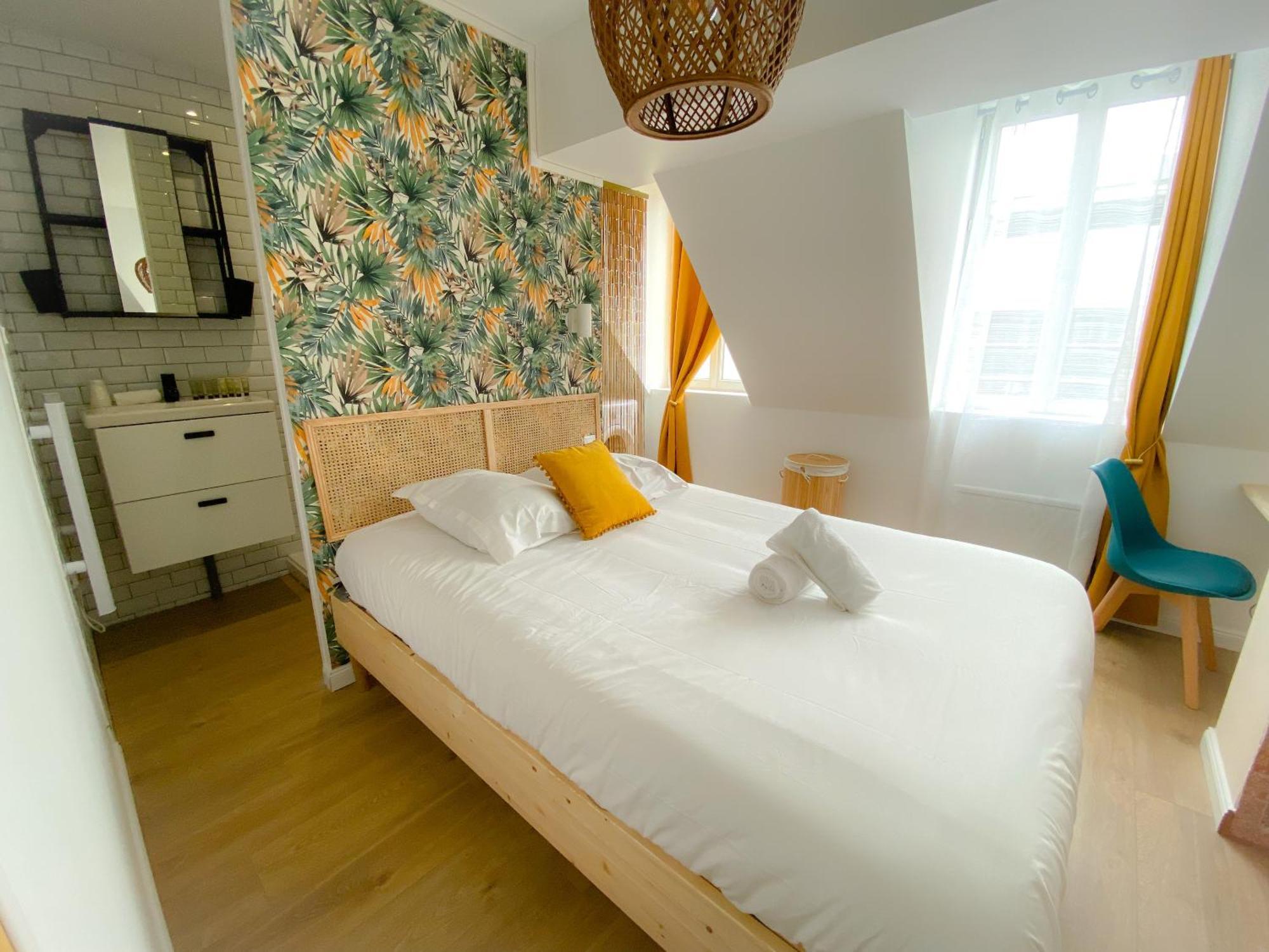 Le Temple 2 Apartment Calais Bagian luar foto